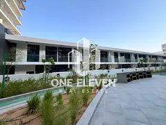Duplex Townhouse | Pool View | Luxurious Living !