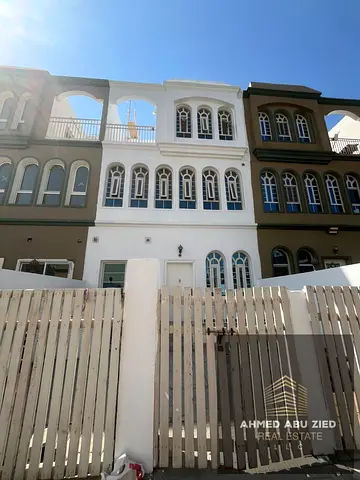 Small villa - lowest price - prime location - ready for handover