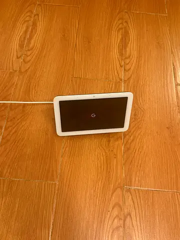 Google Nest Hub (Smart Display) - White, perfect condition