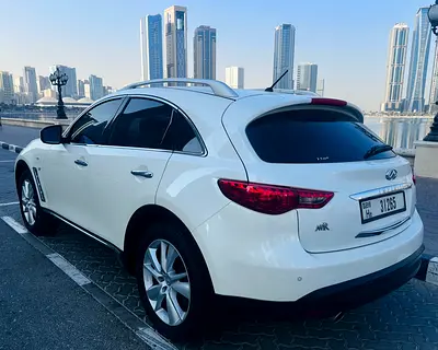 صورة 8 لـ 2019 Infiniti QX70