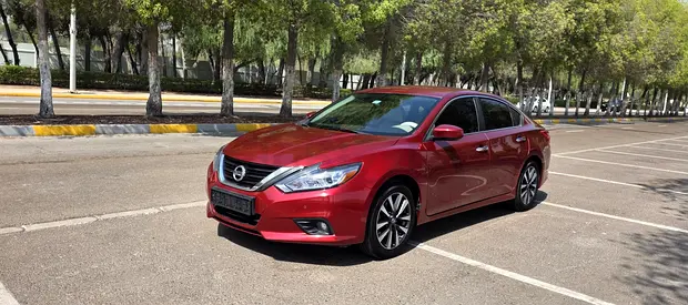 Clean Condition- Nissan Altima SV-2017 GCC Spec. Great Condition- Family Used,4 Cylinder-Very Eco.