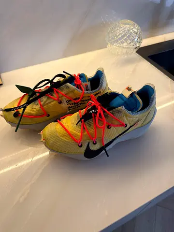 Nike Off-White Zoom Fly SP running shoes, size EU 42 (pre-owned)