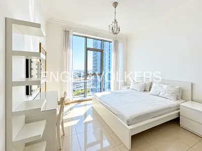 Vacant | Mid Floor | Furnished