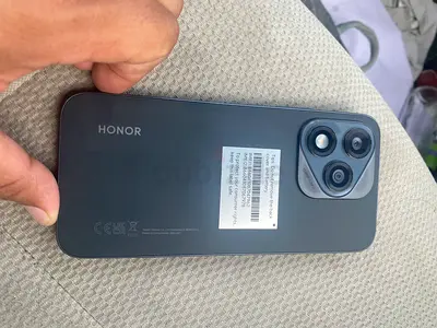 Honor smartphone - good working condition, minor signs of use