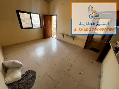 Two-room apartment with a living area (shared accommodation for professionals—men or women) available for annual rent. Located in the second row from