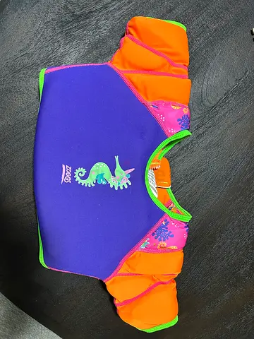 Zoggs toddler swim jacket with arm floaties - size small