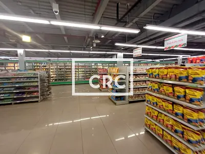 RETAIL | 10,000 SQFT | NEAR METRO