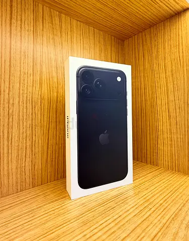 NEW IPHONE 18 PRO 256GB 1 PHYSICAL SIM AND 1 ESIM