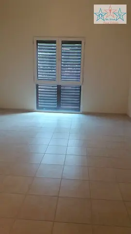 STUDIO NEXT TO GARDENS METRO READY TO MOVE