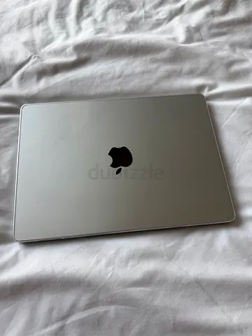 Apple MacBook Pro 14 24 gb m5