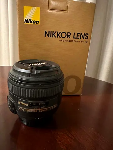 Nikkon nikkor 50mm lens