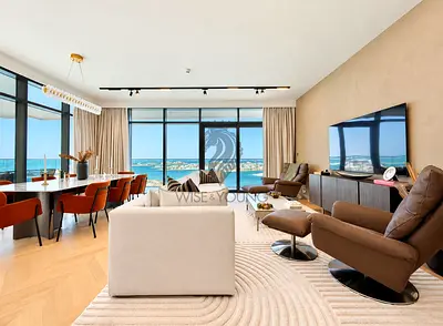 Upgraded & Furnished | Corner Unit | Private Beach