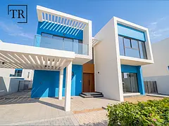 Luxury LV4 Villa | Modern Comfort | Lagoon Living