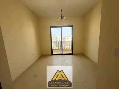 العالية، عجمان: غرفة وصالة، حمامان، بلكونة وتكييف مركزي. 32 ألف سنويًا، 4/6 دفعات، تأمين شيك 5000