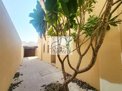 away from fly zone private entrance corner unit/3 bedrooms villa/living-dinning/Fitted kitchen/shared swimming pool/4 parking space for rent in mirdif