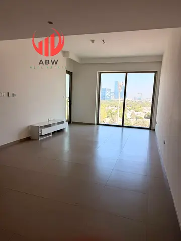 Spacious Living |Black Canvas| Don't Miss Out