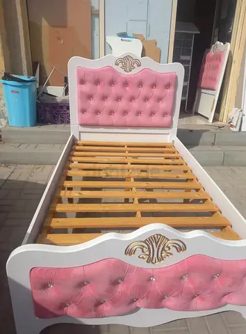 Used bed and metres for sale