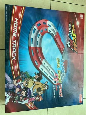Kid’s car racing track
