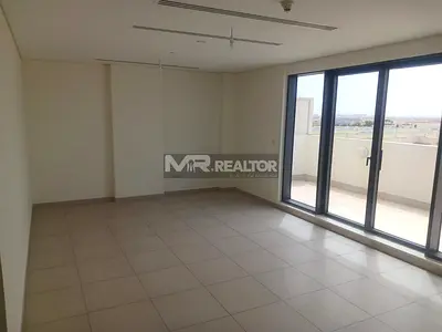 3 غرف نوم فسيحة | شارع جناين A | شرفة وإطلالة على المدينة