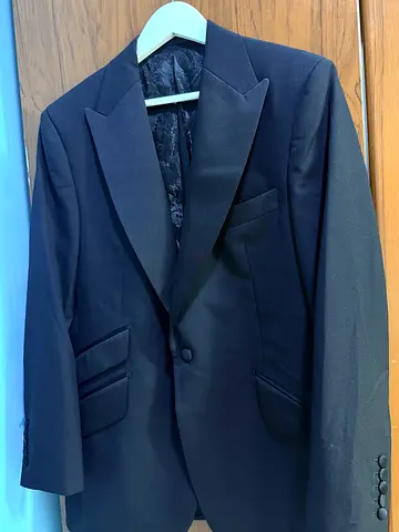 Suit