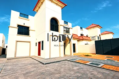 Mediterranean Style | Double Row | Vacant
