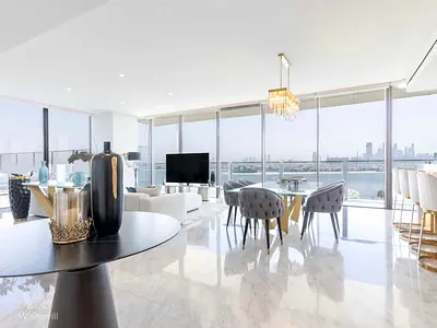 Designer Sky Court with Private Pool | Palm View