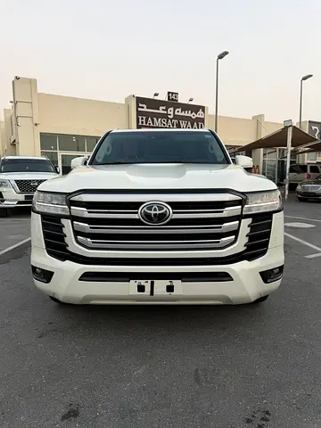 Toyota Land Cruiser 2022 GXR twin turbo GCC Specs