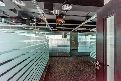 FITTED OFFICE FOR RENT | PARTITIONED | SHEIKH ZAYED ROAD