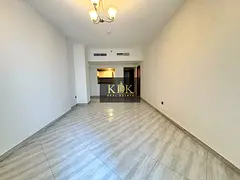 Spacious 1BR | Prime Location | Community View