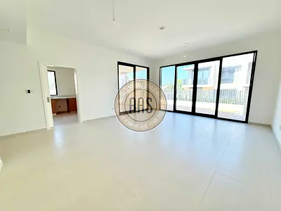No commission 1 month free brand new 4bedroom townhouse with maid room in jebel Ali village Dubai