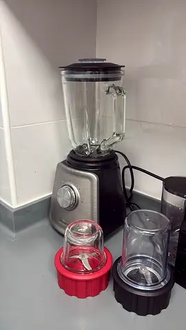 Used countertop blender with spice/chutney jars - good working condition