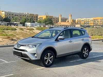 Toyota RAV4 2017 GCC Original paint full options Fush start sunroof leather