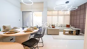 Upgraded | Fully Furnished | Vacant Now
