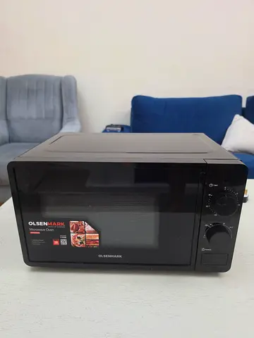 Black Olsenmark Microwave Oven 20L (OMMO2343W) - Excellent Condition
