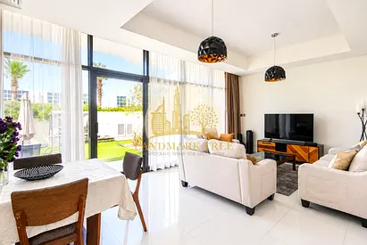 Fully Furnished | Single Row | 3BR+M All En-Suite