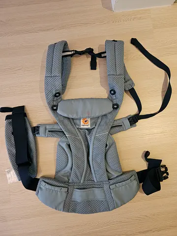 Ergobaby Omni Breeze Baby Carrier for Newborns from Birth up to 20 kg, - Slate Blue, Good Condition