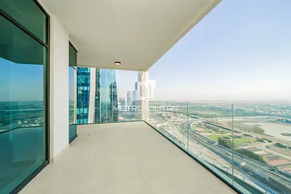 Waterfront Luxury | Full Canal View | High Floor