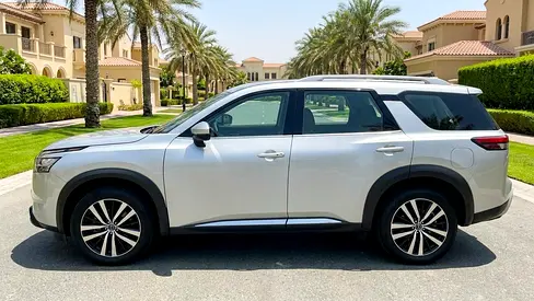 2024 Nissan PATHFINDER photo 3