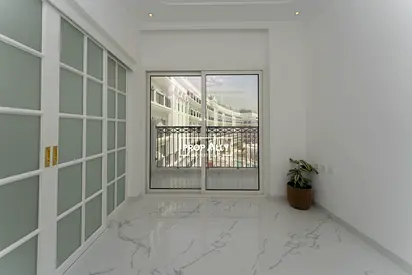 Balcony With Boulevard View | Modern Kitchen