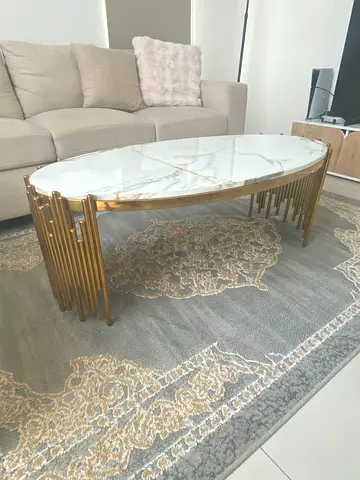 Round Marble-Top Coffee Table with Gold Metal Base - Excellent Condition