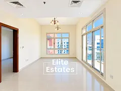 Vacant | Balcony | Pool & Gym | Parking
