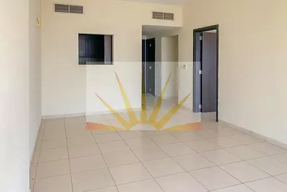 Bright 1br with 1.5 bath | Vacant soon | 1 parking
