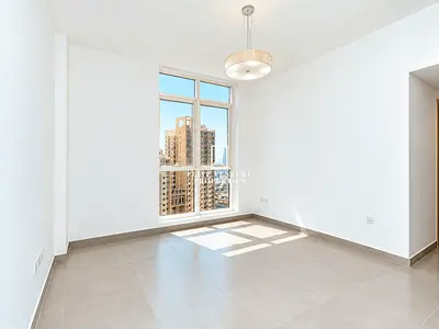 MOVE-IN READY APARTMENT | MODERN INTERIORS