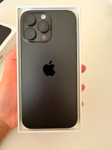 I phone 16 pro max 256 gb