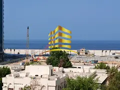 One bedroom and a living room, 2 bathrooms, second row Corniche with sea view. Air conditioning syst