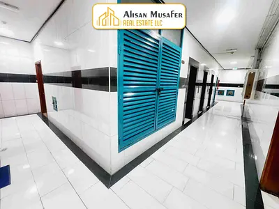 //PRIME LOCATION//ONE MONTH FREE// EASY EXIT TO DUBAI NEAR SAHARA CENTRE AND NEAR RTA BUS STOP LAST UNIT 1BHK WITH 1WASHROOM AND BALCONY ALSO HAVE