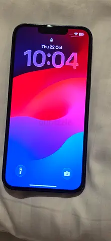 iPhone 14 in top condition with case , Battery Renewed : Original Apple