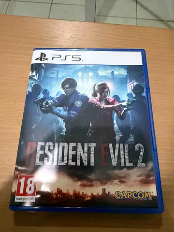 Resident Evil 2 (PS5) - Complete Case, Like New