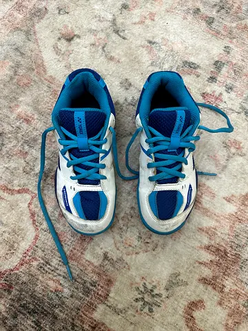 Kids Yonex Badminton shoes
