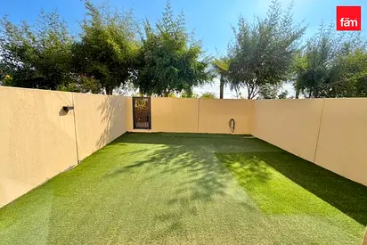 Single Row | Rented | Close To Pool
